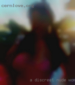 A discreet nude woman for nsa hookups.