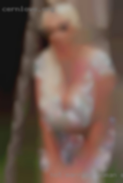 Hot married woman encounters nude punlic from Jonesboro AR.
