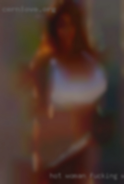 Hot woman fucking women repairman near East.