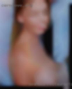 Seafood restaurants milfs near me!!!